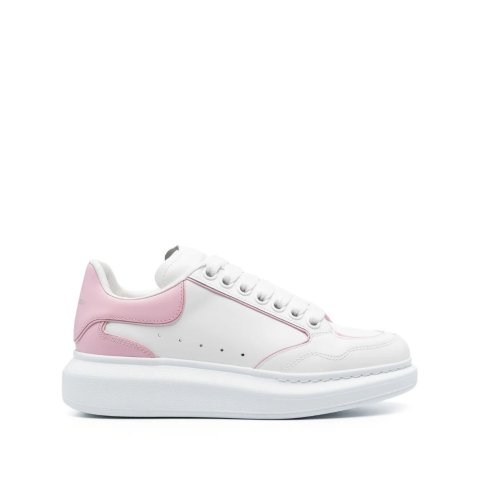 粉色勾线小白鞋