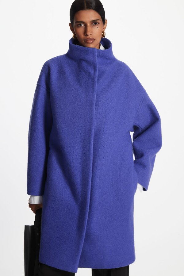 紫罗兰羊毛大衣 
