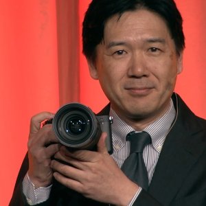 SONY发布 世界首款6100万像素 A7R4微单相机