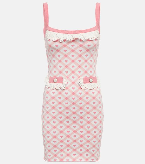 粉色吊带针织连衣裙