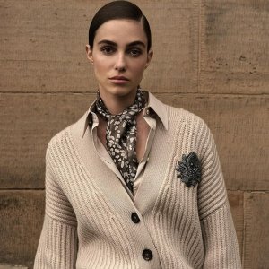 Brunello Cucinelli 意大利国宝级奢侈品牌 收针织毛衣和西装