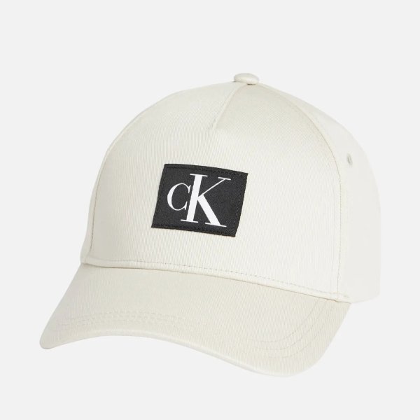 白色Logo帽子