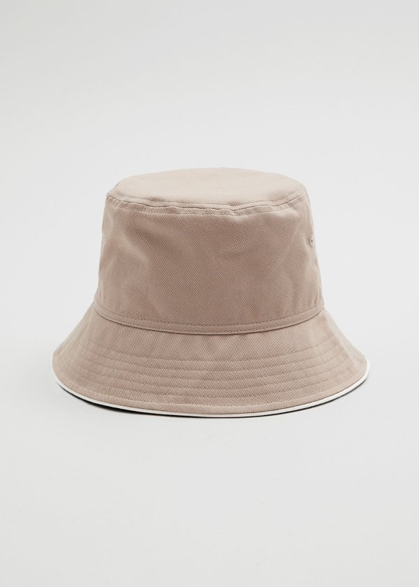 奶茶色渔夫帽
