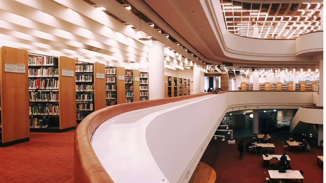 好消息！📚多伦多市政府取消对所有公共图书馆用户的逾期罚款！