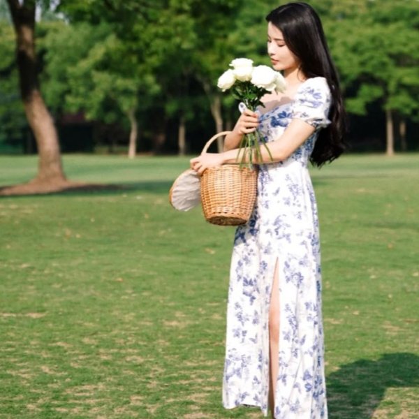 碎花连衣裙