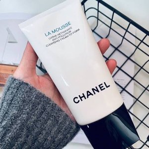 Chanel 护肤精选热促 爆款山茶花洁面乳€47 保湿面霜€54