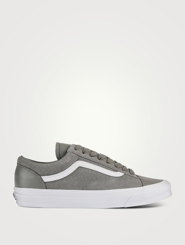 灰色运动鞋