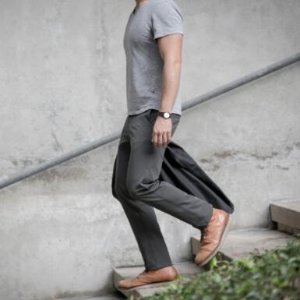 lululemon 多款休闲男裤特卖 裤型简洁贴合 耐穿、舒适