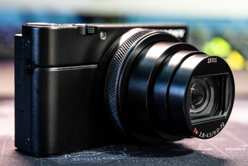 走进索尼大法11口袋高性能黑卡rx100系列数码相机