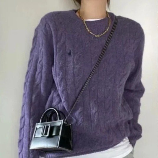紫色针织衫