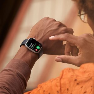 亚马逊 Prime Day：Apple Watch Series 8 智能手表 体温感测 连排卵期都能预估