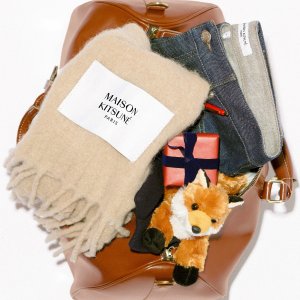 Maison Kitsune 小狐狸大促 奶蓝毛衣€109 棒球外套€194