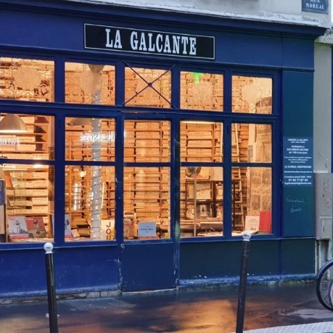 1789年-至今的报纸 €25/份LA GALCANTE 巴黎书店 生日走心礼物：出生当天法国报纸