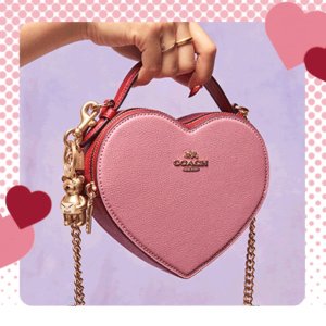 Coach Outlet 情人节限定 爱心丝巾$55 100%真丝！