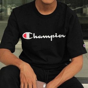 Champion 经典Logo T恤 潮人超爱衣橱必备