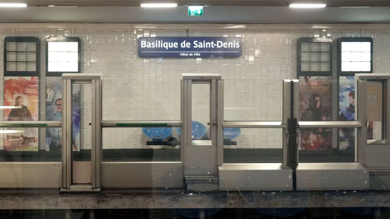 塞纳-圣但尼省：一名14岁青少年在地铁站台斗殴中丧生