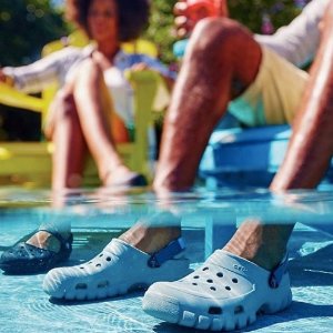 折扣升级：Crocs 官网特卖，夏季不可缺少的洞洞鞋
