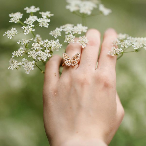 蝴蝶珍珠戒指