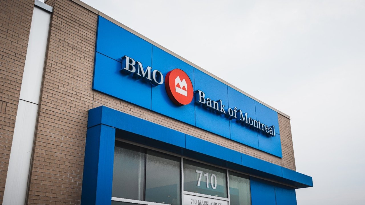 多伦多2名华人客户在BMO银行无故损失上万加元，只因无法证明欺诈性电子转账不是他们的错！