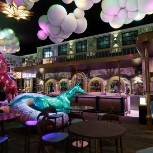 Hijinx Hotel 在悉尼感受沉浸式”电影“互动体验！游戏、美食都有