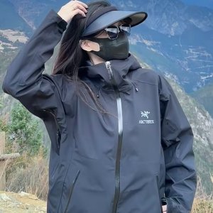 Arc'teryx 始祖鸟 软壳外套合集 | 雾霾蓝、石墨灰等大热配色都在