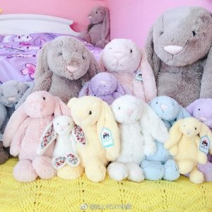 超后一天：Jellycat 全场玩偶限时超低价 收软萌小兔兔、小云朵