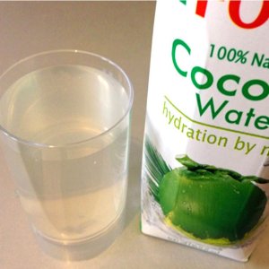 FOCO 100%天然纯净椰子水 直饮或做椰子鸡汤均可