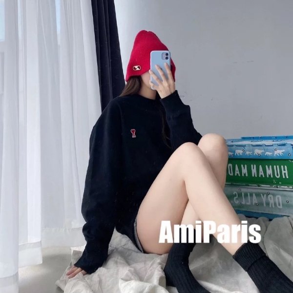 AMI PARIS 卫衣