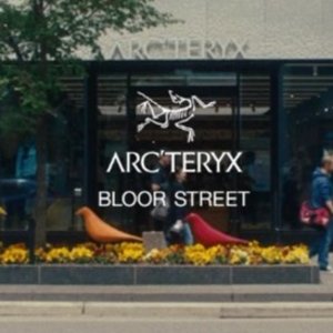 5月11日 DT店已开业Arc'teryx 始祖鸟 北美蕞大的门店 开在多伦多啦 款式应有尽有