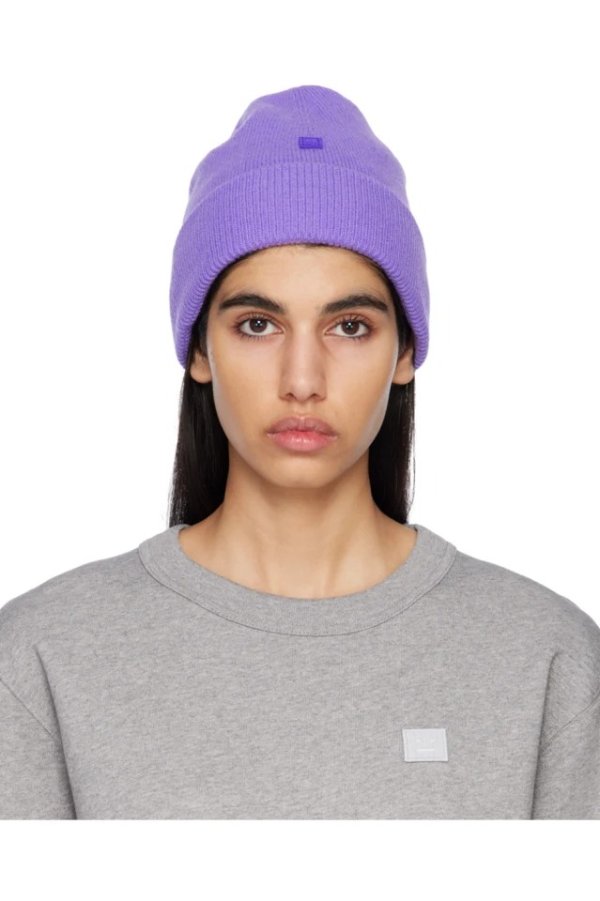 紫色贴饰毛线帽