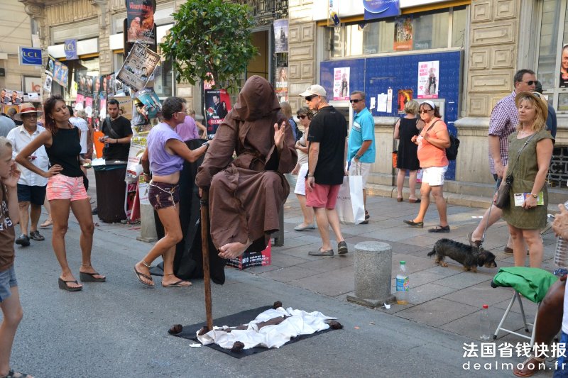 Festival_d'Avignon_-_rue_de_la_république_3