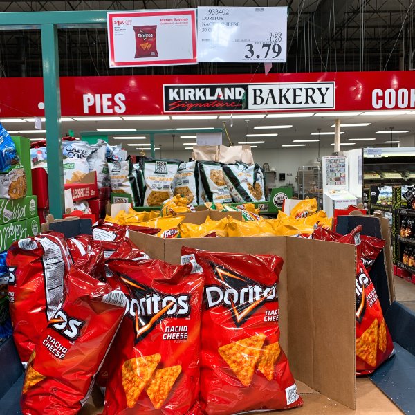 costco 三月美食类促销看点,店内活动已开始 星巴克