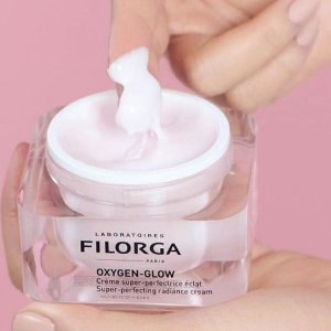 Filorga 樱花注氧美肌系列热卖 针对轻熟肌肤做氧气女孩