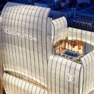 Louis Vuitton 全球首家咖啡店开幕 但是居然没在巴黎？