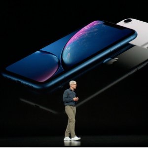 苹果秋季发布会 全新 iPhone X R 正式发布