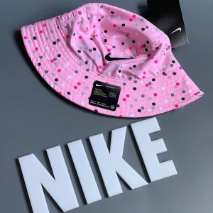 今天也是酷崽崽，Nike 童装奶酷范 | 卫衣$14 | Leggings $12