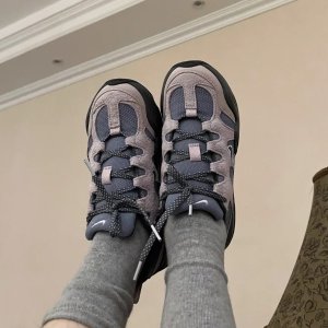 NikeWomens Tech Hera运动鞋