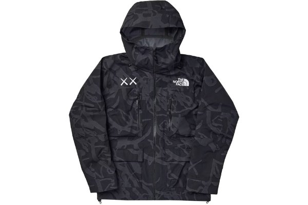 KAWS x The North Face 合作款反光冲锋衣