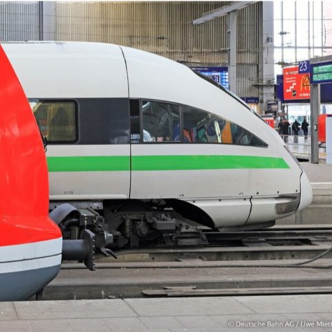 斯图加特 - 杜塞特价火车票