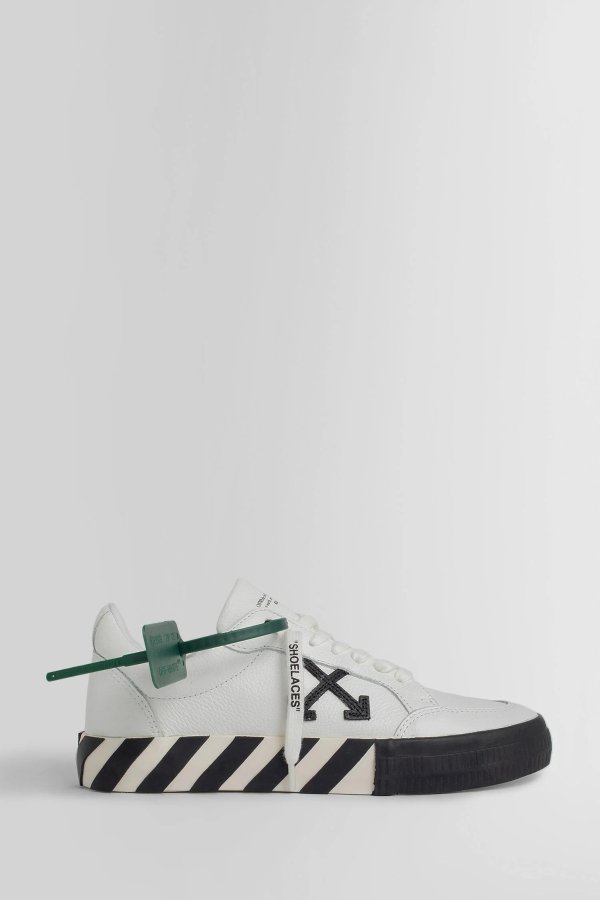 OFF-WHITE 斑马线帆布鞋