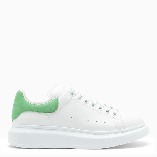 绿尾小白鞋