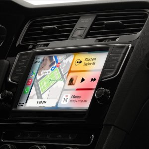 预计明年新车可搭载iOS 16 CarPlay新功能亮相 现可适配仪表盘 多重布局可以选择