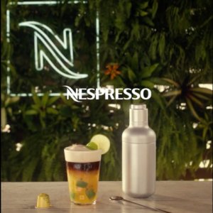 Nespresoo 浓缩胶囊咖啡机 1秒钟生椰拿铁 get