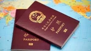 护照快过期了？不要慌！线上换🇨🇳护照不要太方便！上传资料，邮寄到家✈️