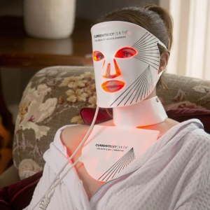 上新：CurrentBody Skin LED套装 内含面部、颈部护肤仪