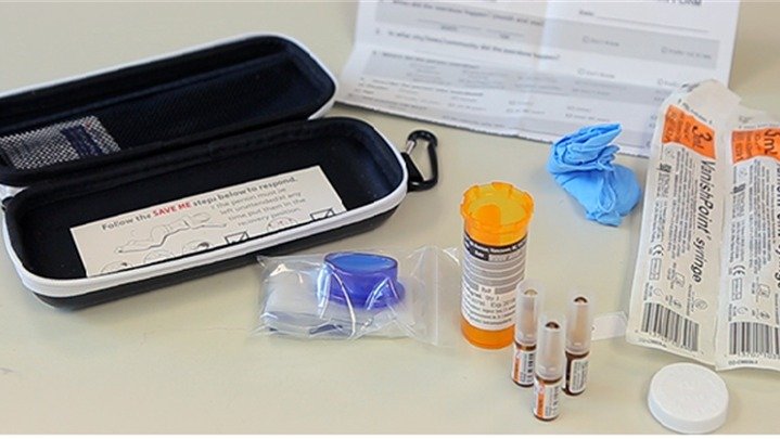 🚫打击吸毒！警方将在Newmarket、Aurora、King City提供免费纳洛酮试剂盒！