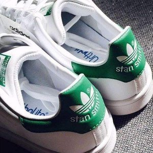 Adidas Stan Smith 爆款绿尾小白鞋