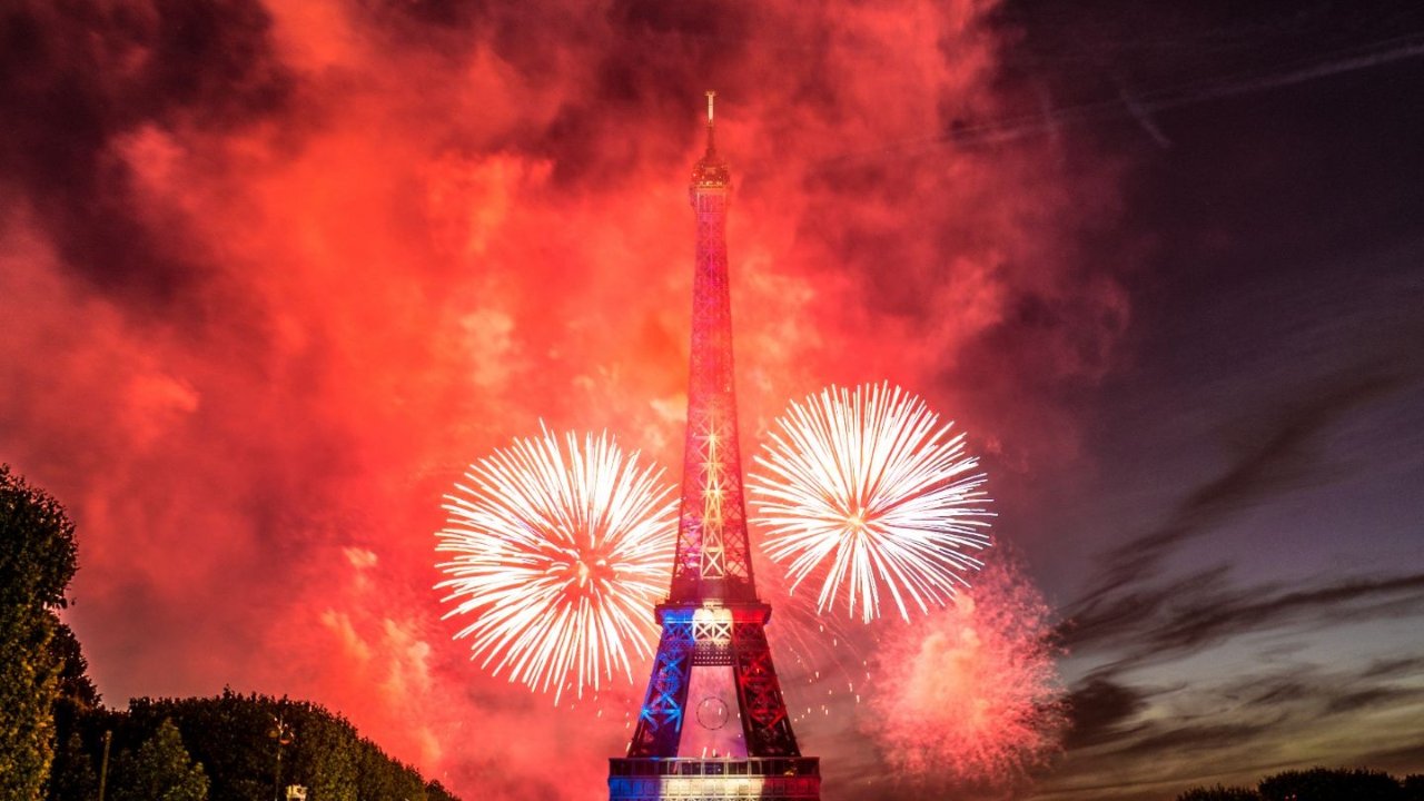 2023 法国国庆节攻略 - 阅兵、烟花秀时间地点、消防员舞会等