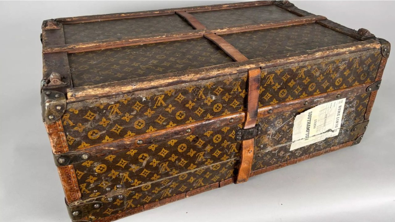 地下室寻宝！多伦多一男子在祖母的地下室发现了一个百年历史的LV手提箱