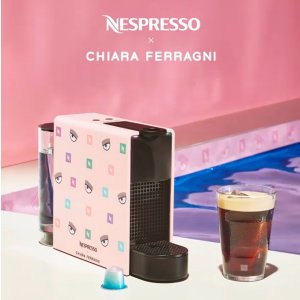 Nespresso×Chiara Ferragni跨界联名 粉红眨眼咖啡机俏皮上市